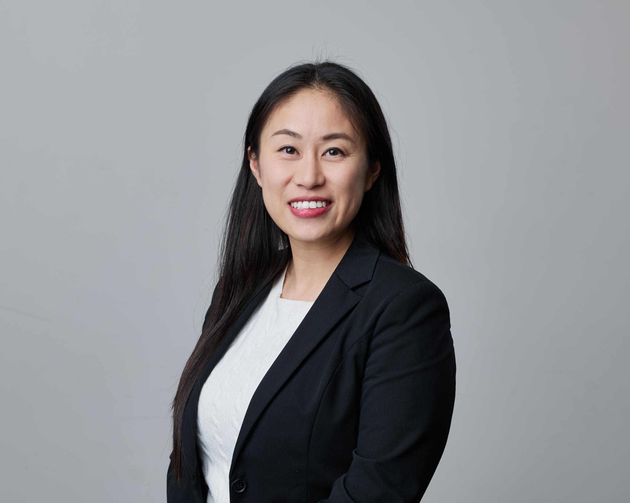 Betty_Yang-260602-7085